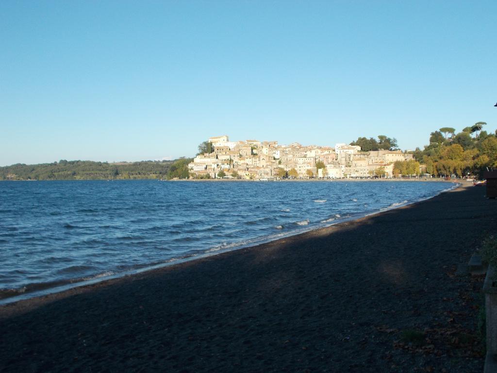 La Torretta del Lago Villa Anguillara Sabazia Esterno foto